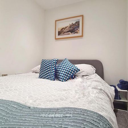Modern & Central, Perfect Beach Getaway- 2Min Walk Brighton Екстер'єр фото